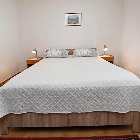 Apartment Slavica Vrvari *