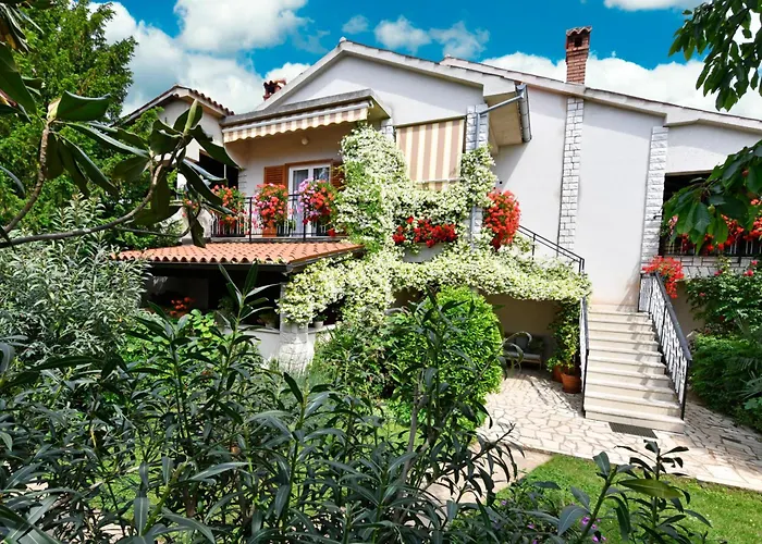 Slavica Vrvari * Poreč