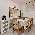 Slavica Vrvari Apartment