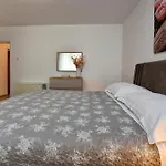 Slavica Vrvari Apartment