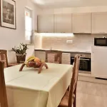 Apartment Slavica Vrvari *