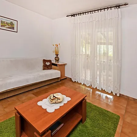 Slavica Vrvari * Porec