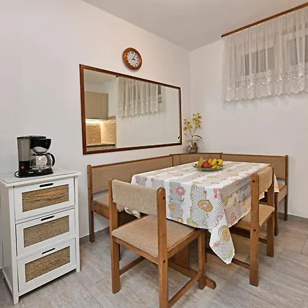 Slavica Vrvari Apartment