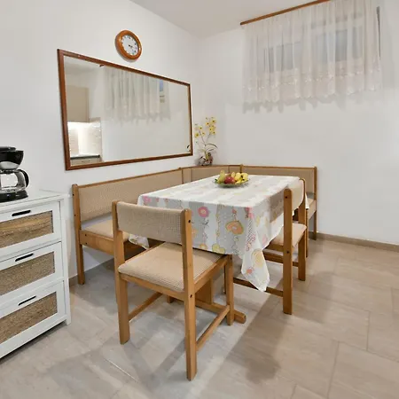 Apartman Slavica Vrvari