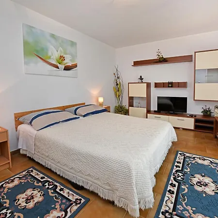 Apartman Slavica Vrvari Poreč