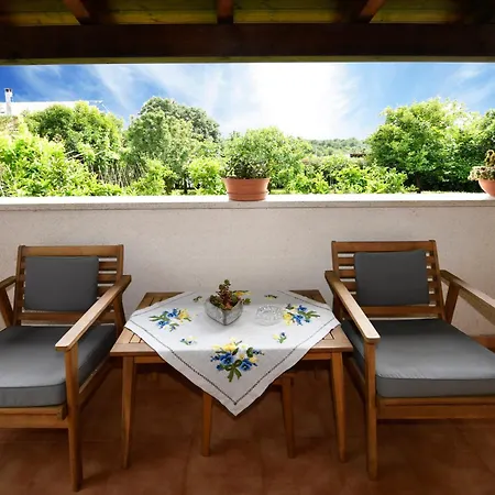 Apartament Slavica Vrvari