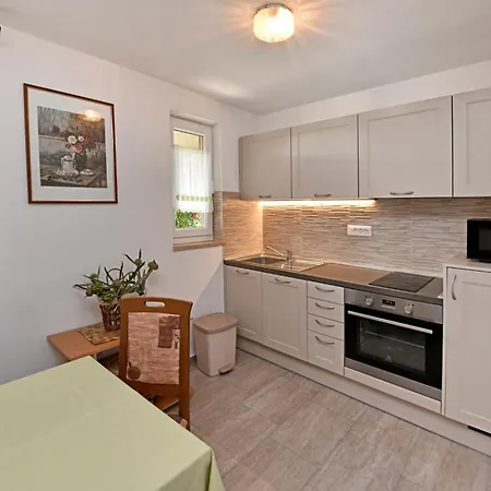 Slavica Vrvari Apartament *