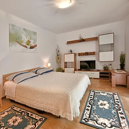 Slavica Vrvari Apartament Poreč