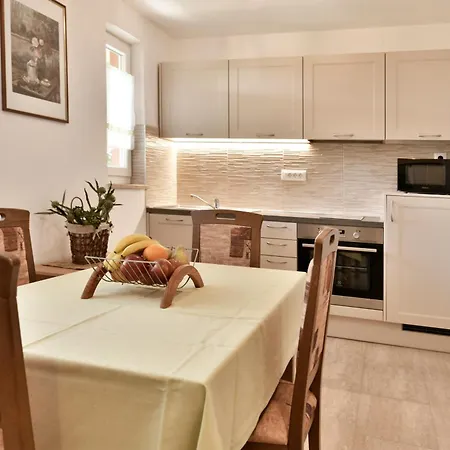 Apartment Slavica Vrvari *