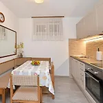 Slavica Vrvari Apartment