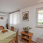 Slavica Vrvari Apartment