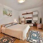 Slavica Vrvari Apartment Porec